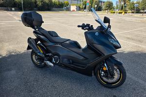 Yamaha Tmax 560 abs