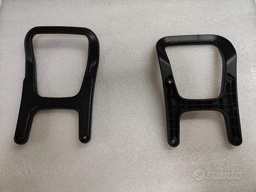 Coppia maniglie in plastica uso vario