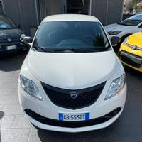Lancia Ypsilon 1.0 FireFly 5 porte S&S Hybrid Ecoc