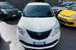 Lancia Ypsilon 1.0 FireFly 5 porte S&S Hybrid Ecoc
