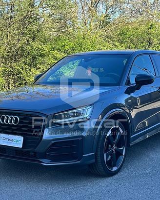 AUDI Q2 35 TFSI S tronic Identity Black