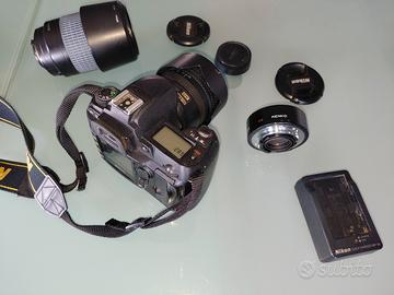 fotocamera Nikon D70s con sensore CCD da 6.1 megap