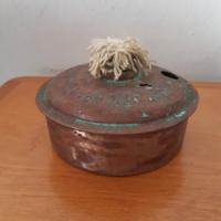 vecchia lampada ad olio in rame dalla Turchia 