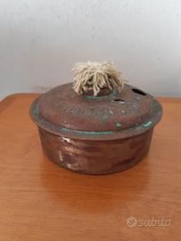 vecchia lampada ad olio in rame dalla Turchia 