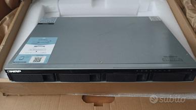 TS-431 XeU QNAP Rack + 2 Dischi + Rails