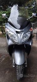 Scooter Suzuki Burgman 400