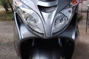 Scooter Suzuki Burgman 400