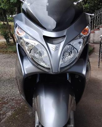 Scooter Suzuki Burgman 400