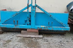 attrezzatura agricola