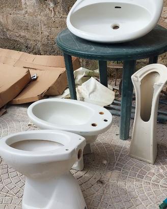 Bidet, WC e lavabo con colonna - Pozzi Ginori