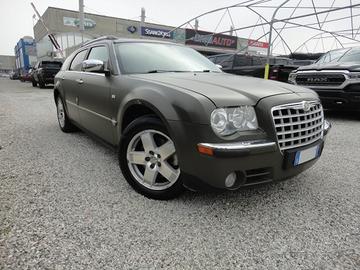 CHRYSLER 300C 5.7 V8 HEMI GPL cat AWD Touring