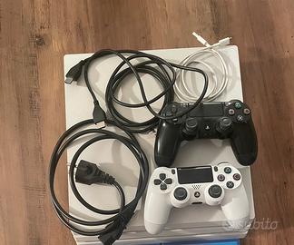 Ps4 pro bianca+ 2 controller