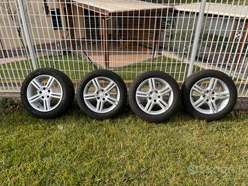 Cerchi e gomme da 16  per Alfa Romeo Giulietta
