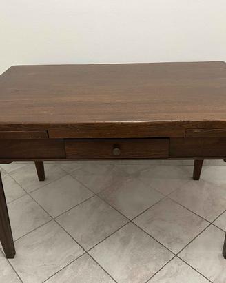 TAVOLO IN LEGNO E SEDIE