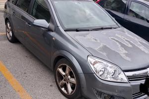 Opel Astra station wagon 