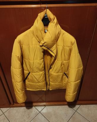 Piumino giallo senape