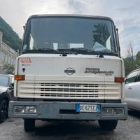Nissan Atleon 1999