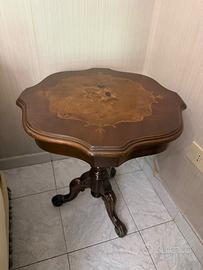 Tavolino da salotto intarsiato