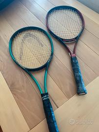 Due racchette da tennis vintage e borsone