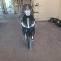 Piaggio Beverly Police 350