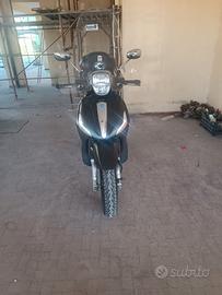 Piaggio Beverly Police 350