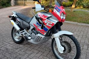 Africa twin 750