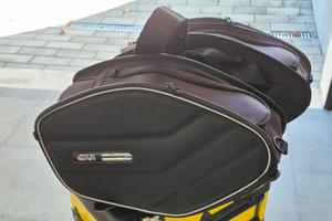 Borse laterali moto GIVI morbide estendibili