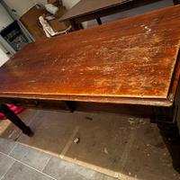 Tavolo in legno massello