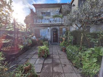 Casa indipendente di 80 m² con 5 locali a Meldola