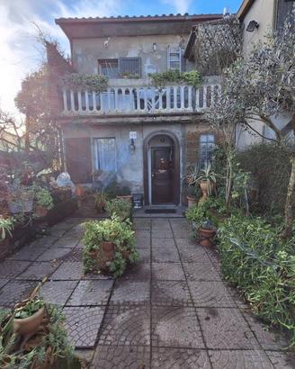 Casa indipendente di 80 m² con 5 locali a Meldola