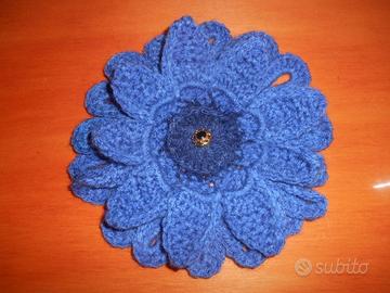 Irish flower uncinetto