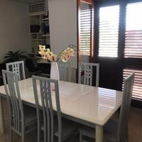 Tavolo in legno laccato bianco + 6 sedie