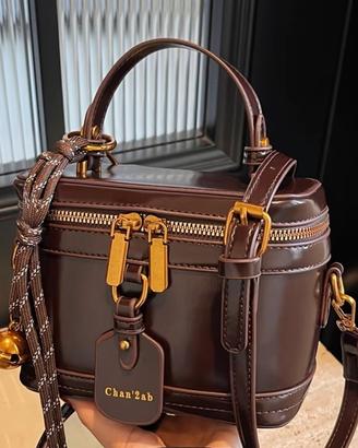 Borsa bauletto vanity case marrone scuro tracolla