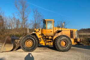 Pala gommata Volvo L150