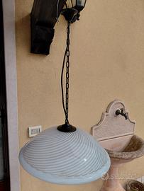 lampadario vetro con motivo a spirale