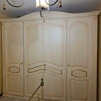 Armadio a 4 ante con cassettiera interna