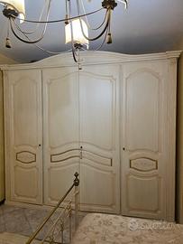 Armadio a 4 ante con cassettiera interna