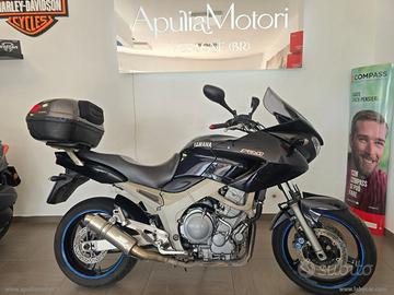 YAMAHA TDM 900