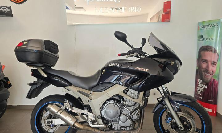 YAMAHA TDM 900