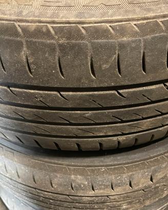 4 cerchi originali r15 con gomme lancia y