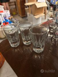 Set di 3 bicchierini da amaro in vetro