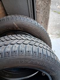 2 gomme invernali 205/55 r16