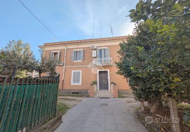 3 LOCALI A CIAMPINO