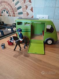Playmobil furgone per il trasporto dei cavalli