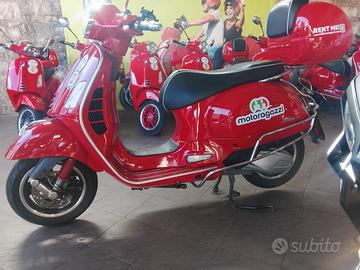 Vespa GTS 300 anno 2022