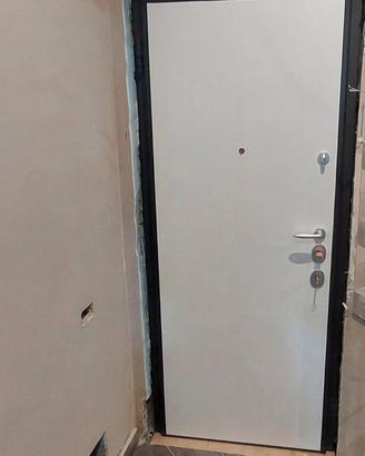 Porte blindate made in Italy con garanzia.