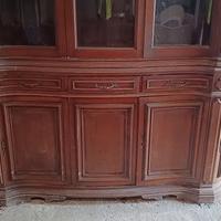 armadietto con vetrina