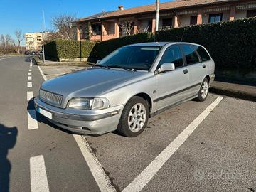 Volvo V40  2000 2.0 16V