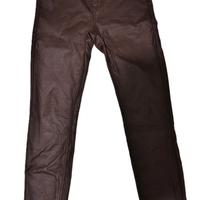 Pantaloni Stradivarius con finitura effetto pelle