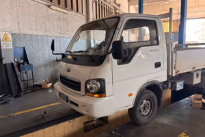 Autocarro Ribaltabile KIA K2500 motore rotto pat B